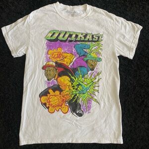 Graphic White T-Shirt/ Outcast Size small Men’s